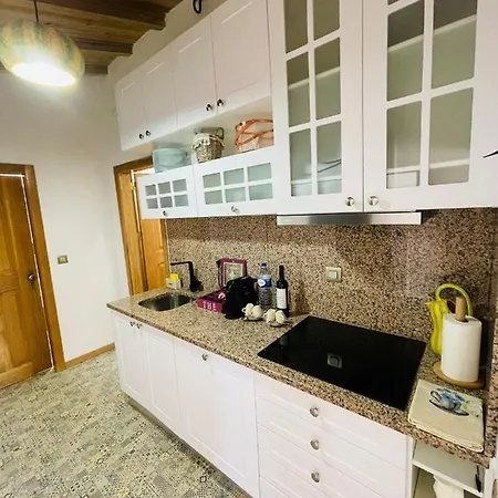 Bauernhof Paco Marmoris Field